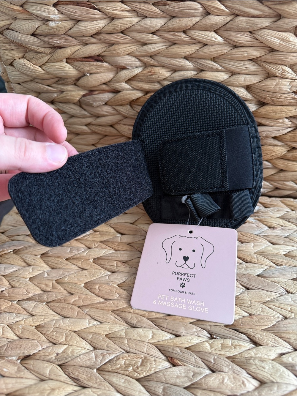 Pet Bath Wash & Massage Glove - Picture 4 of 4